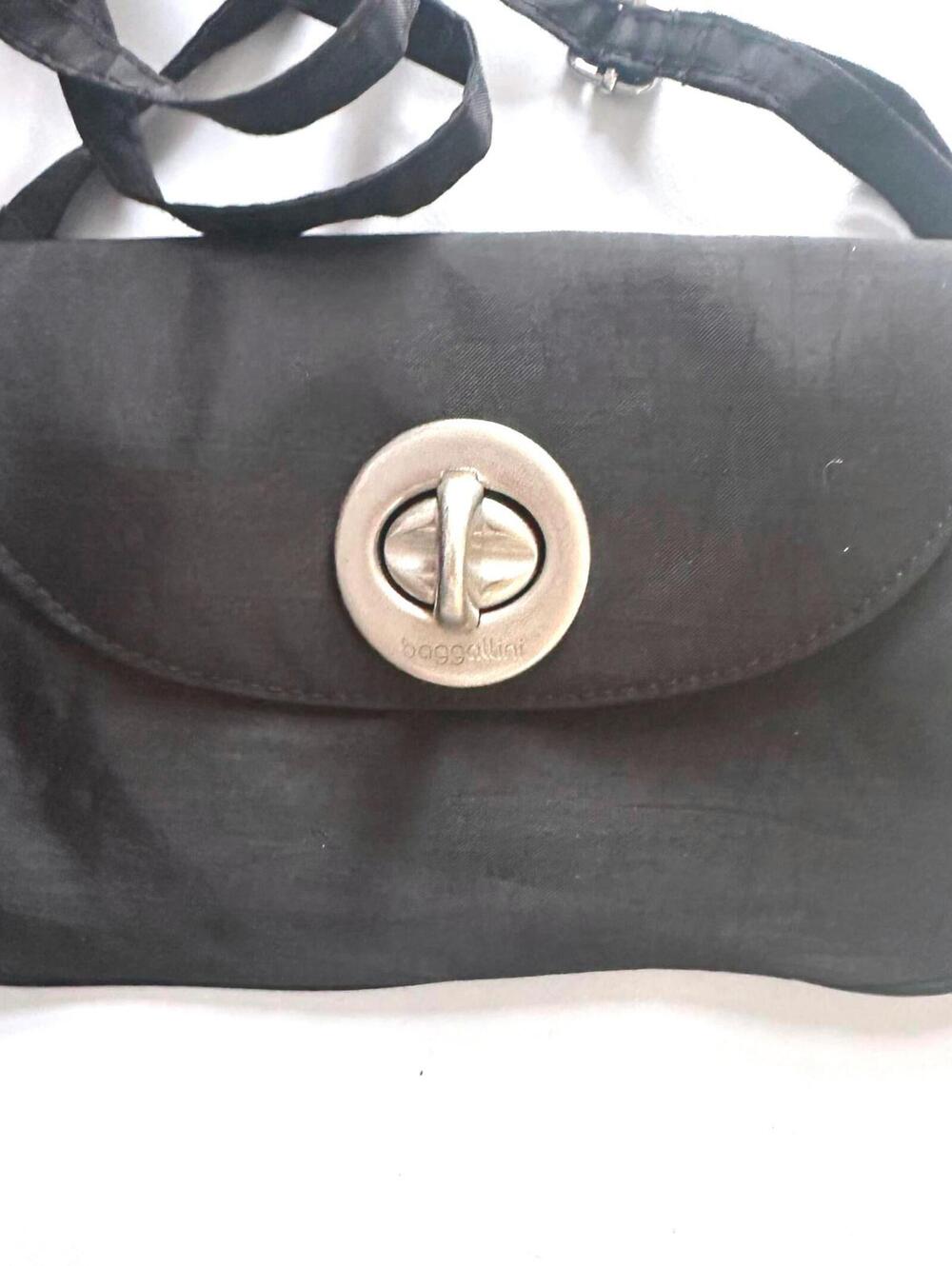 Baggallini Small Black Nylon Crossbody Bag with Ajustable Strap/Silver Turn Lock